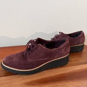 Clarks Women's Sharon Noel Oxford in Burgundy Suede